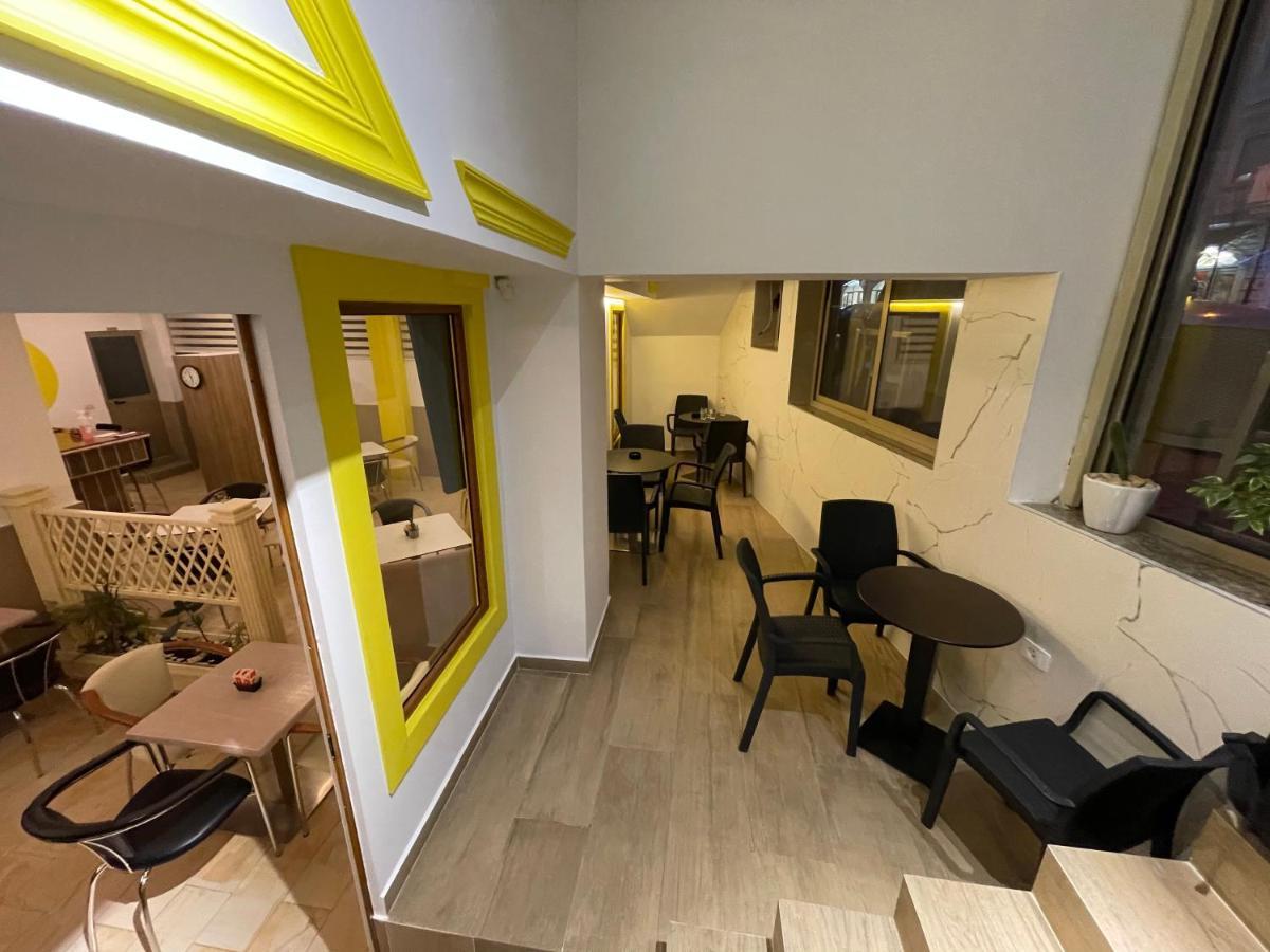 Bobi Hotel Шкодер Екстер'єр фото