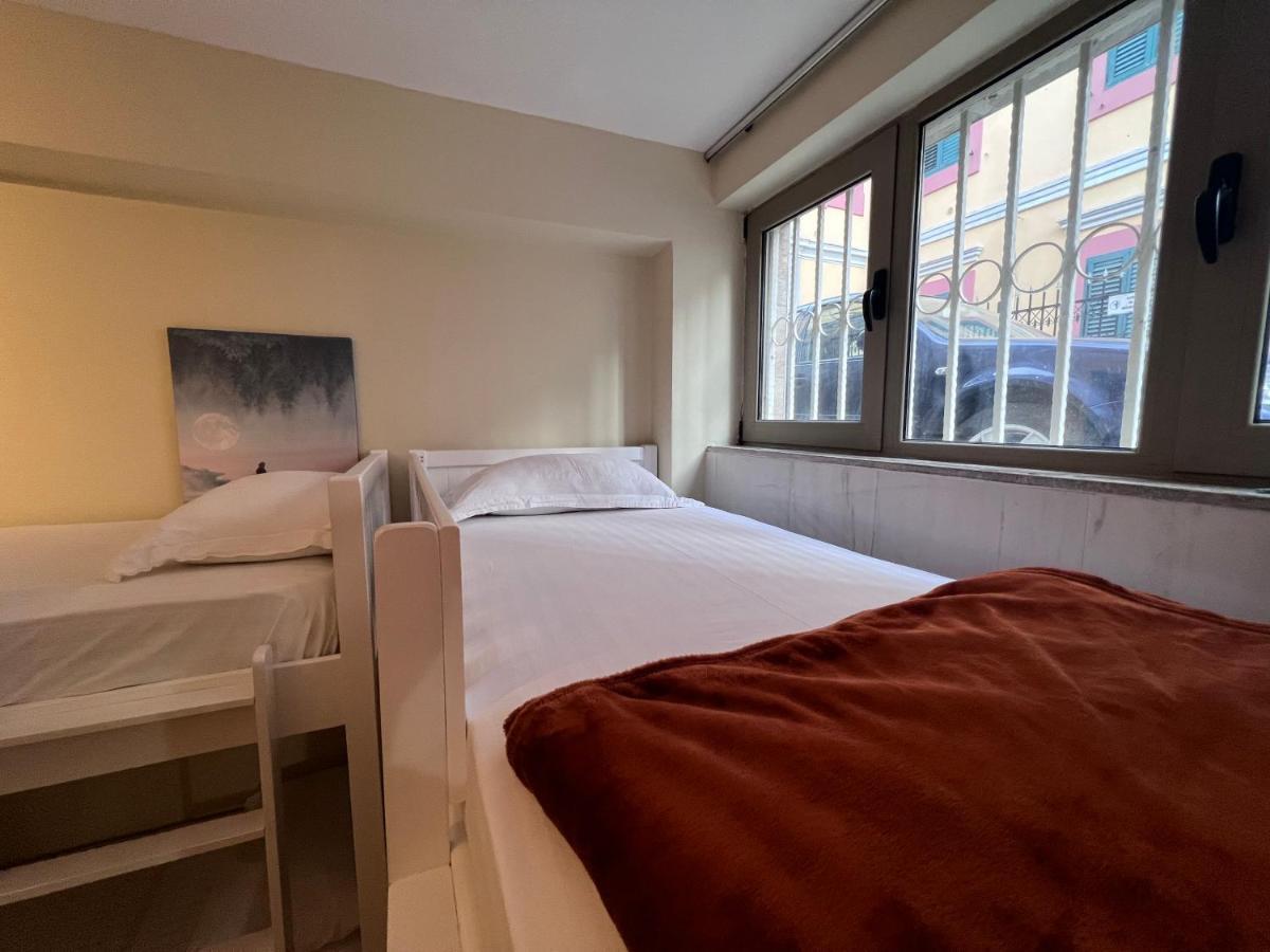 Bobi Hotel Шкодер Екстер'єр фото