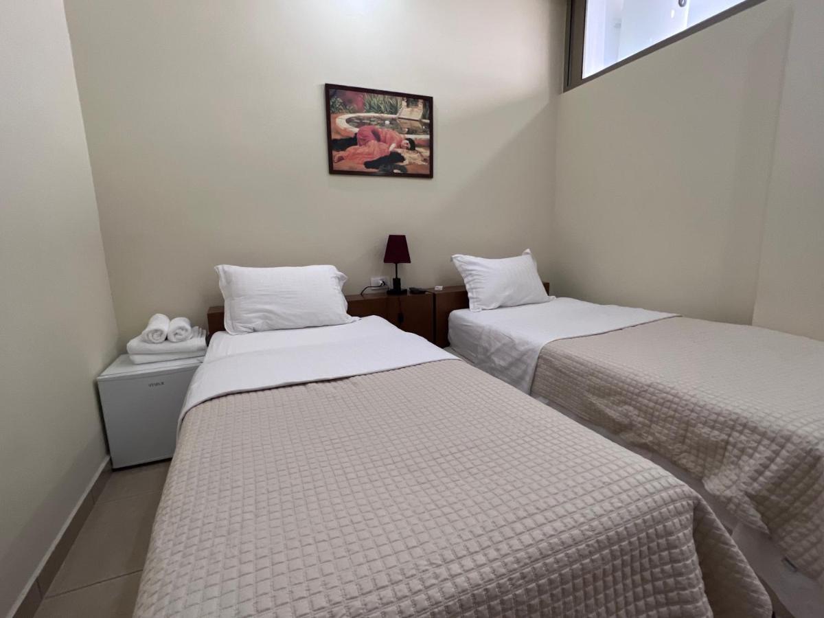 Bobi Hotel Шкодер Екстер'єр фото