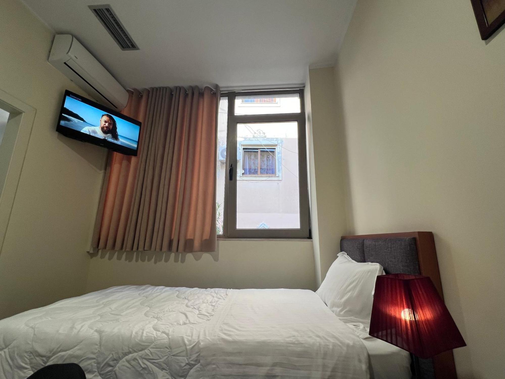 Bobi Hotel Шкодер Екстер'єр фото