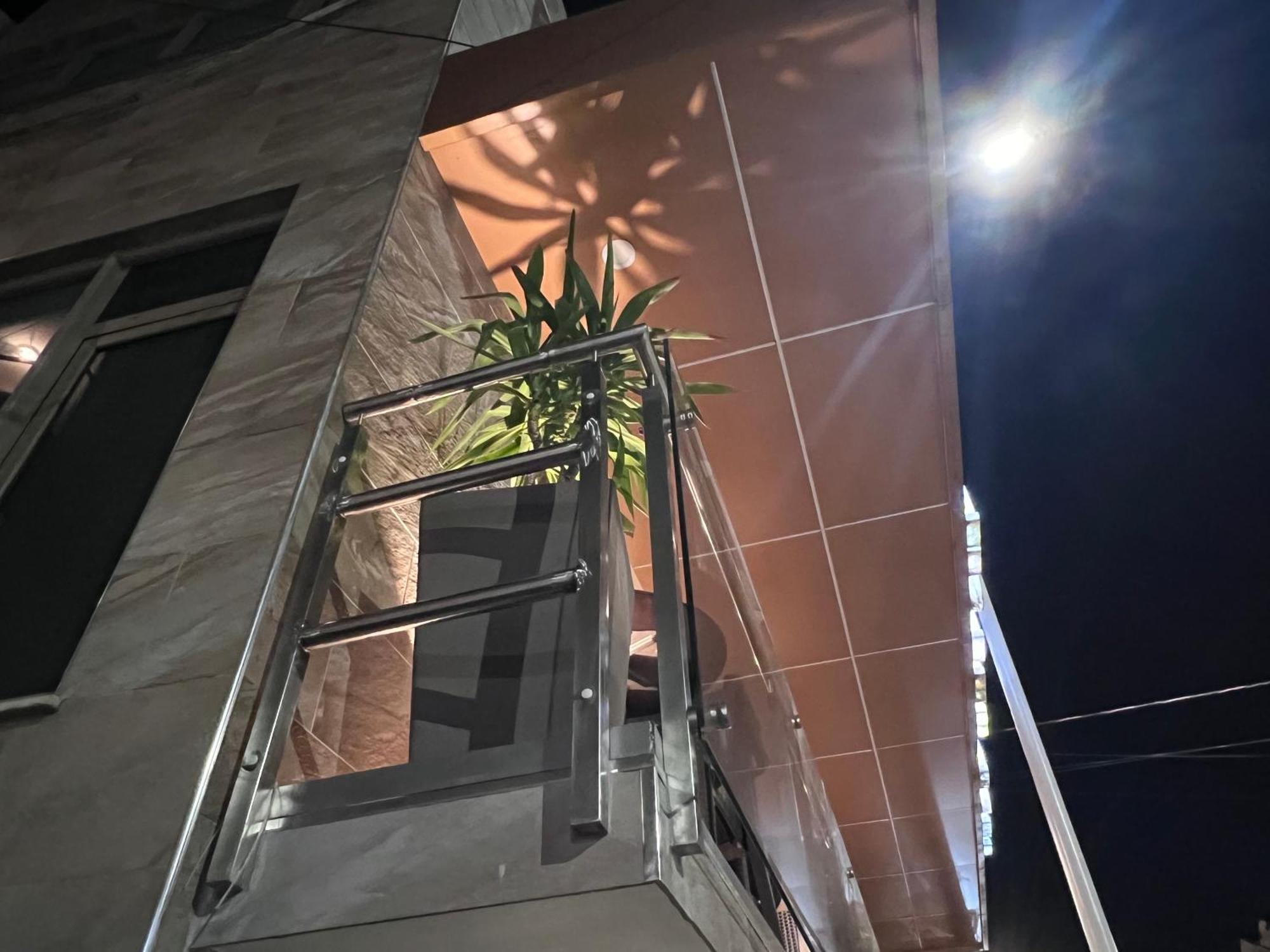 Bobi Hotel Шкодер Екстер'єр фото